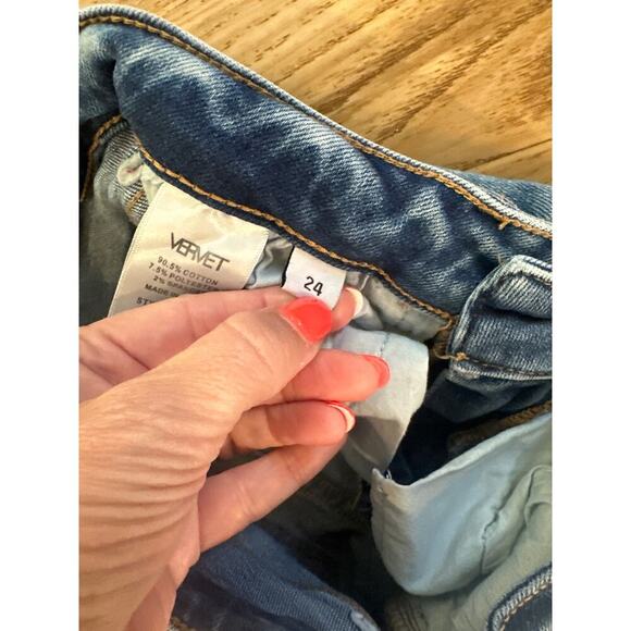 Vervet Jeans Distressed Knees. Womens size 24 - Picture 4 of 5